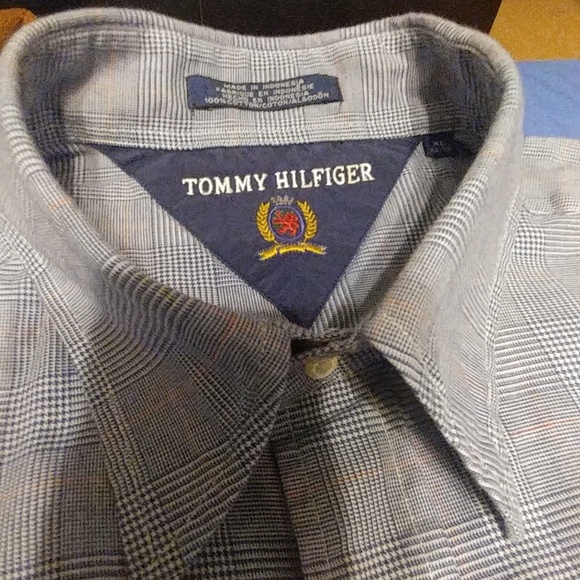 Tommy Hilfiger shirt - Picture 2 of 4